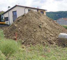 Terre extraite pour terrassement garage