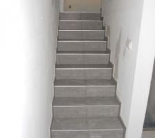 Plinthes posées sur l'escalier !