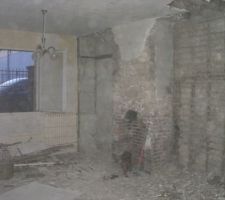 Piece principale du rdc en cours de demolition