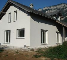 Vue façade Sud-Ouest. Couleur Gris perle