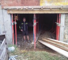 Cave decoffr&eacute;e