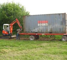 Rien de mieux qu'un conteneur pour pouvoir mettre en s&eacute;curit&eacute; le mat&eacute;riel de chantier...