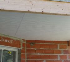 Lambris pvc sous terrasse