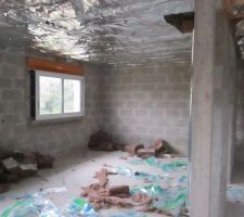 L'isolation du plafond des 2 chambres est bien avancée