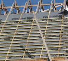 Pose de l'&eacute;cran de sous toiture (2)