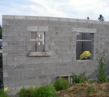 Vue de derri&egrave;re - rez-de-chauss&eacute;e termin&eacute;