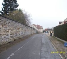 Mur devant la maison ou  il y aura un futur portail
