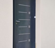 Porte d'entr&eacute;e avec belle reprise de l'enduit 1