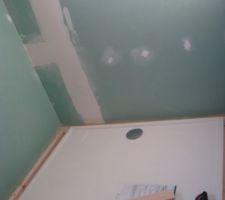 Pose bac &agrave; douche