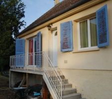 Escalier extérieur ouvert après travaux