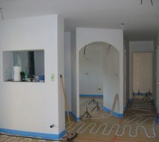 Aperçu cuisine, couloir, avec pose du plancher chauffant électrique