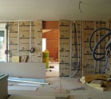 Cloison qui donne vers le garage