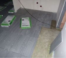 La cuisine... oui a 5 carreau pres on y etais! .... demain peut etre! lol