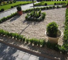 Jardin vu de notre chambre au réveil sous un soleil inespéré pour un 28 septembre