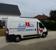 Il arrive!!! le camion de déménagement:))