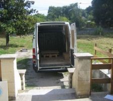 C'est super un camion dans ces moment quand vous plus de 2 tonne de matériaux a faire transporter