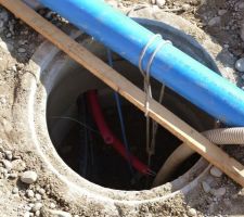 Forage des puits - Puit de rejet en cours de désablage