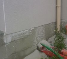Probléme de découpe du crépis sur contour de la maison