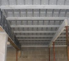 Int&eacute;rieur plafond_vue de loin (fin de l'&eacute;l&eacute;vation des murs)