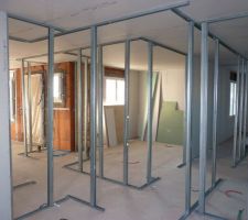 Rails cloisons intérieures: chambre 2