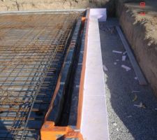 Isolation décalée pour la éviter le pont thermique de la baie coulissante