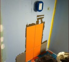 Implantation de la faïence de la salle d'eau...