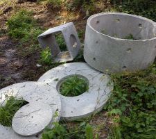 Voici le type de matériel utilisé pour faire le puisard.