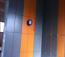 Faïence côté douche terminée!