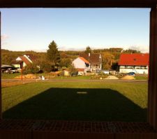 Vue depuis la fenêtre du garage