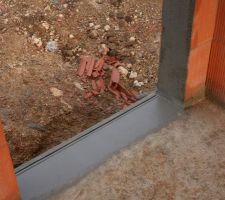 Finition porte de service