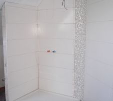 PAS FACILE A METTRE, MAIS SUIS CONTENT DE MON TRAVAIL.