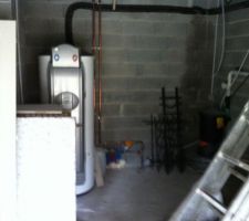 Chauffe eau solaire   aspirateur centralisé   grilles de défense prochainement disposées
