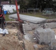Livraison Pouterelle pour mur de refend sur dalle 1er etage