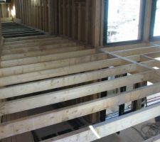 Le squellette vue depuis la cuisine vers le depart du salon