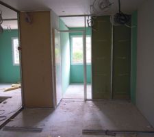 Vu sur futur dressing et les 2 salles de bains