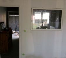 Vitre entre salon et cuisine pour lumiere