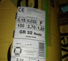 La laine que nous avons fait changé : ISOVER GR 32 roulé kraft au lieu de la monospace35. Nous avons une tappée de fenêtre de 120 au lieu des 130 préconisé mais ça ne pose pas de soucis pour la pose.