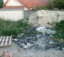 Résultat d'un incendie provoqué par les menuisiers au mois de juillet