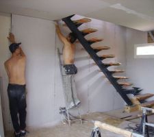 Salon escalier accès carré vip notre chambre parentale avec salle de bain wc