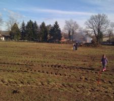 Voici la toute premi&egrave;re photo faite sur ce qui va devenir quelques mois plus tard...notre terrain!