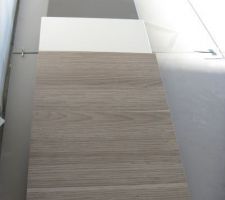 Vue choix couleurs cuisine accordée avec avec le carrelage