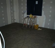 Chape coulée dans notre chambre au rdc
