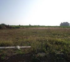 Le terrain pr&ecirc;t &agrave; accueillir notre maison