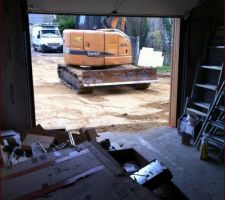 ...devant le garage...