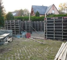 Mur du sous sol en béton en cours