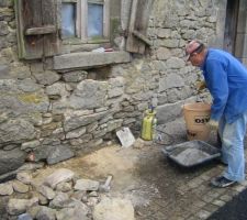 Rebouchage des trous dans les mur