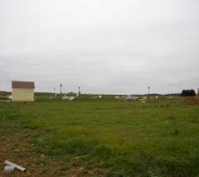 Terrain vue &eacute;loign&eacute;e