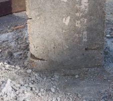 Pilier central dans le sous sol, mal d&eacute;coffr&eacute;...
