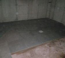 Carrelage de la cave - r&eacute;sultat &agrave; la fin de la 1&egrave;re journ&eacute;e