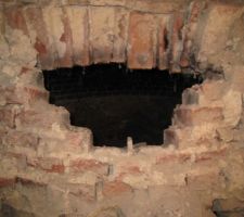 Encore le d&eacute;montage du four 
r&eacute;cup&eacute;ration des briques r&eacute;fractaires